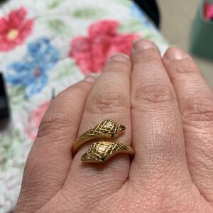 Gold Snake Ring for Reptile Enthusiasts
